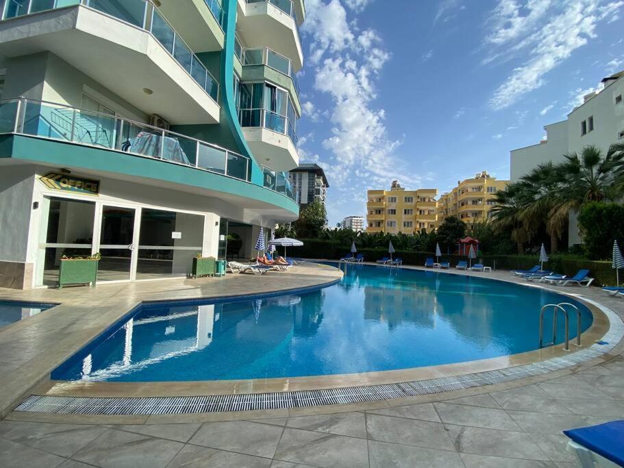 Angels Da Havuzlu 1+1 Apartment *